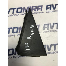 Накладка задней правой двери Hyundai i30 HB 2007-2012 838402L000